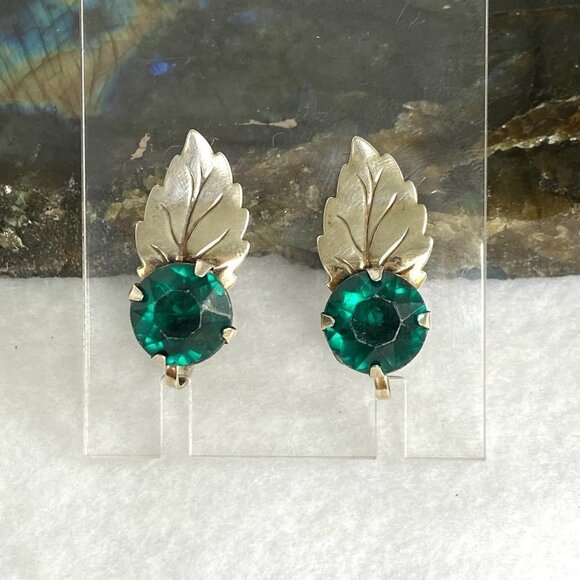 VTG Sterling Silver 925 Round Faceted Green Glass Leaf Screw Back Earrings - Picture 1 of 16